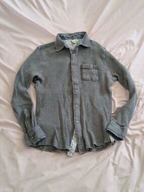 Smash Gray Waffle Knit Button Up Shirt Size S